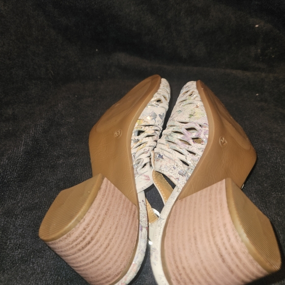 Sz 37 Floral Women's Low Heel Sandals with Buckle - Picture 9 of 14